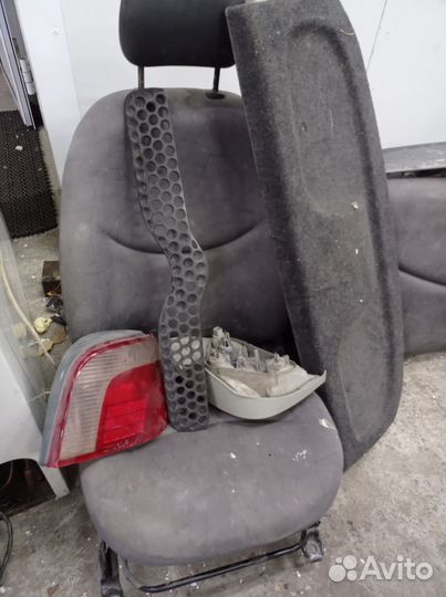 Запчасти на toyota vitz