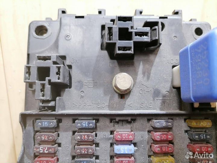 Блок предохранителей Nissan Almera N15 (бп01)