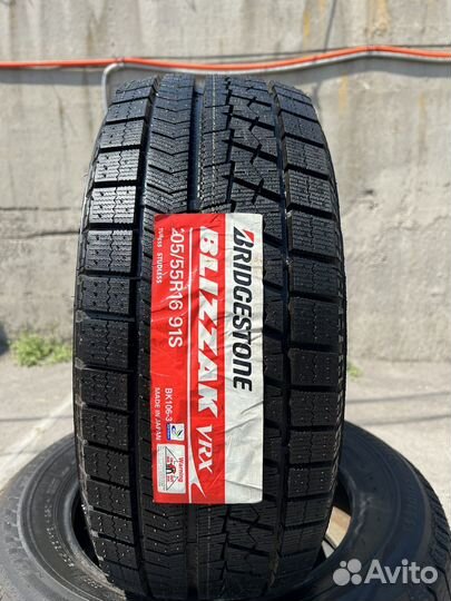 Bridgestone Blizzak VRX 205/55 R16 91S