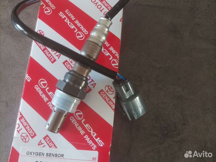 Датчик кислорода Toyota Lexus 89467-33040
