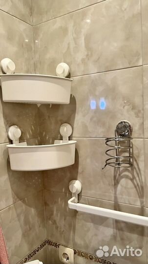 Держатель для фена в ванной