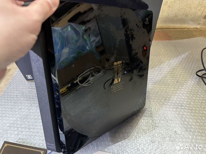 Playstation 4 1TB PS4 limited edition Final Fantac