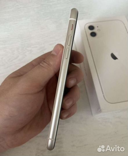 iPhone 11, 128 ГБ