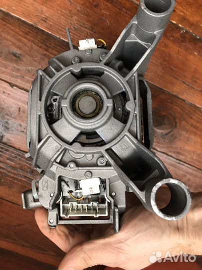 Двигататель стиральной машины bosch