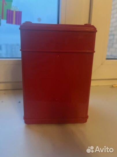 Копилка для денег,типо сейфа