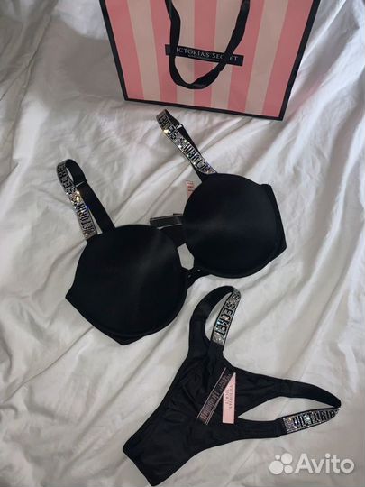 Комплект нижнего белья Victoria's Secret