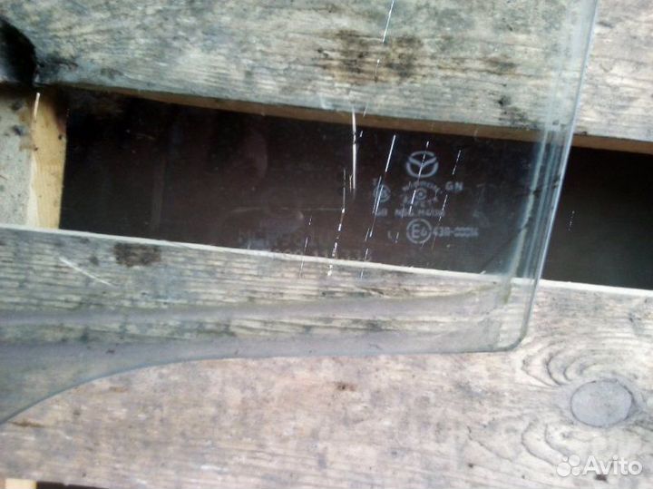 Стекло двери заднее левое Mazda Mazda 6 GH седан