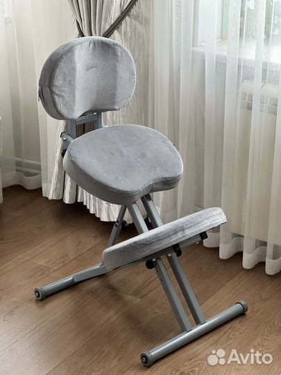 Коленный стул со спинкой