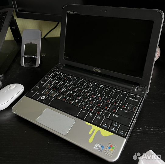 Нетбук Dell Inspiron mini 1011