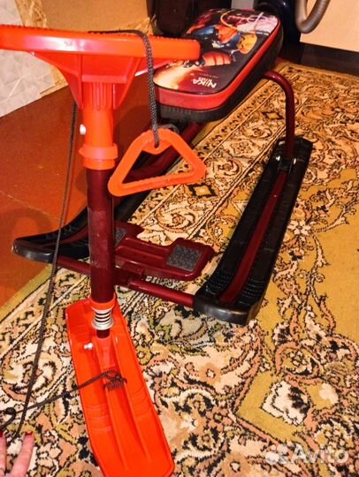 Коньки, снегокат