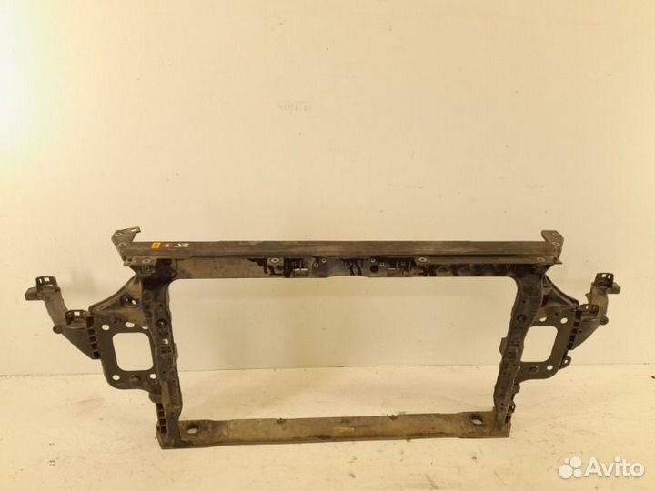 Панель передняя (телевизор) передний Kia Cerato 4