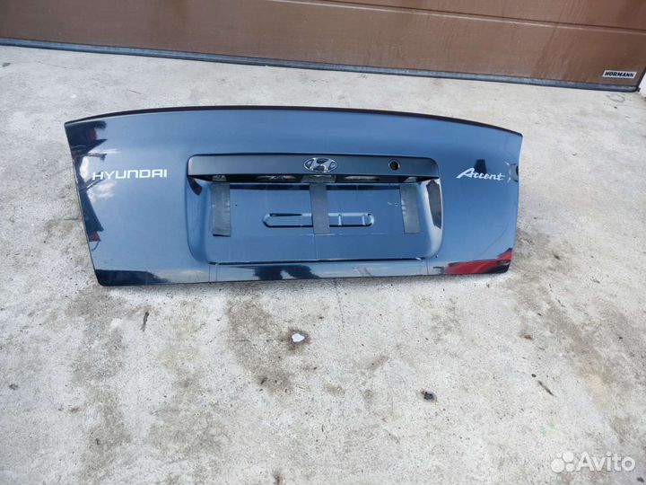 Hyundai Accent крышка багажника