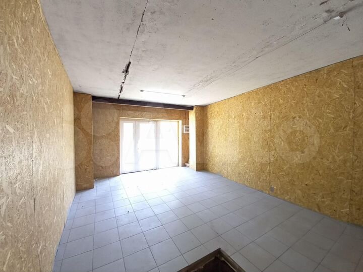 Торговое помещение на Танкистов, 25 м²