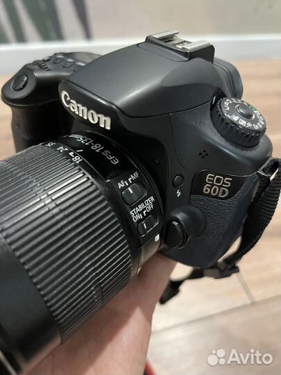 Зеркальный фотоаппарат canon eos 60d + обьектив