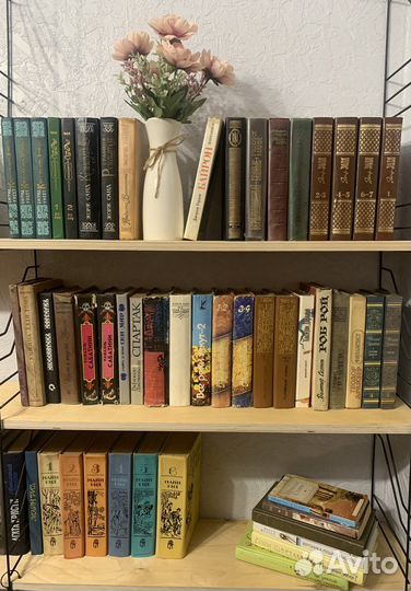 Книги Зарубежная литература в ассортименте