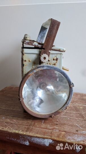 Железнодорожный фонарь