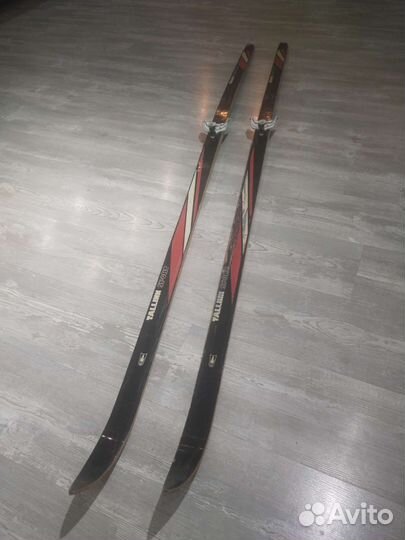 Беговые лыжи