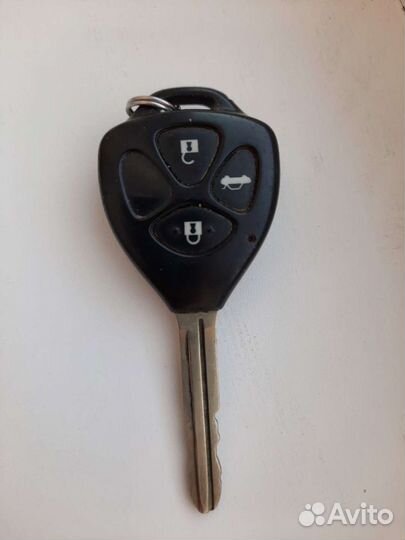 Ключ Тойота