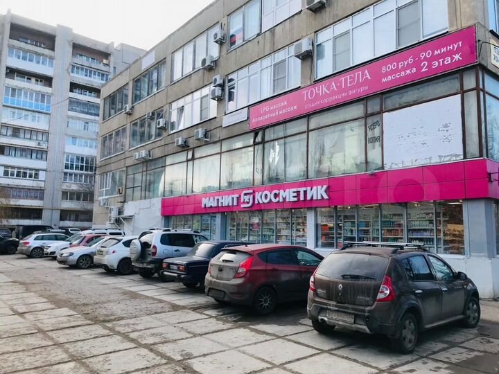 Помещение в торгово-администр. комплексе, 187 м²