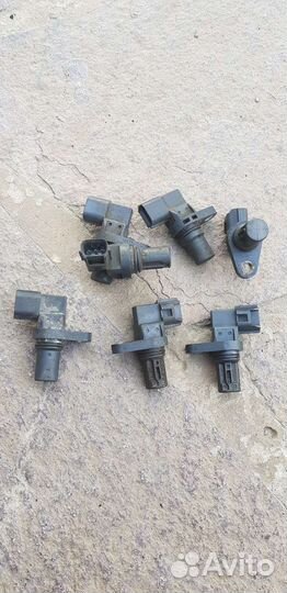 Датчик распредвала Мазда 3 j5t30571 Z6 mazda