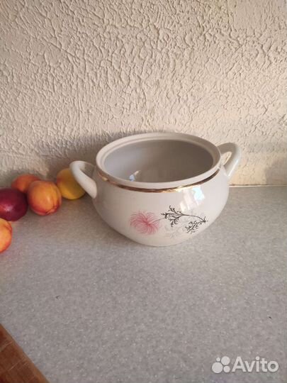 Фарфоровая супница СССР