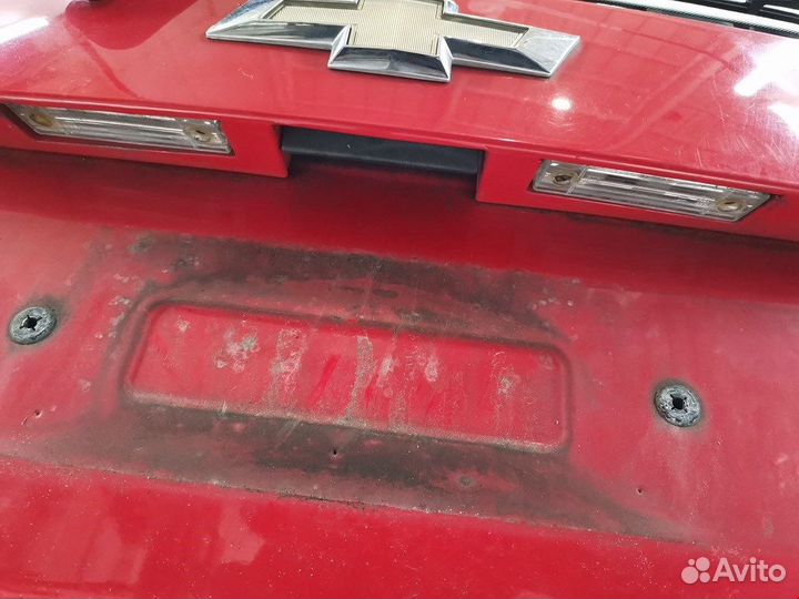 Крышка для Chevrolet Spark (M300)