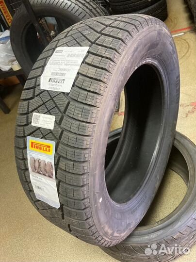 Pirelli Ice Zero FR 265/65 R17 117H