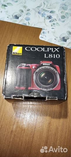 Цифровой фотоаппарат Nikon CoolPix L810, красный
