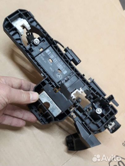 Мерседес Ручка двери внутренняя Лев Mercedes 2015г