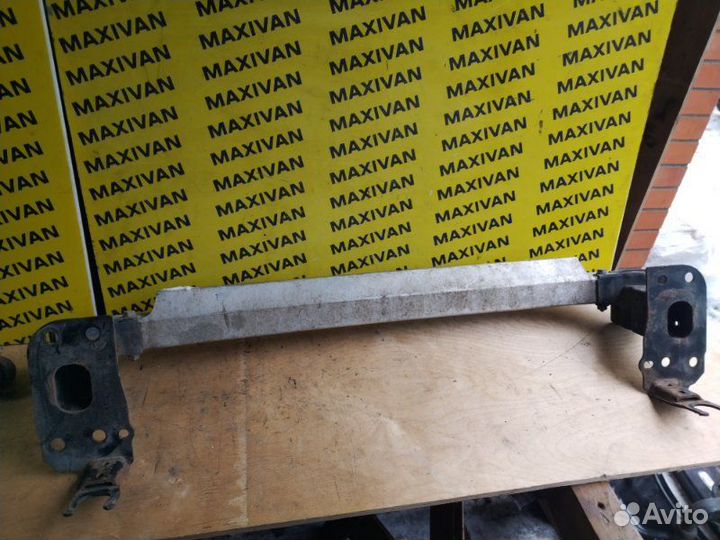 Усилитель бампера передний Audi Q7 4L BUG 3.0 2007