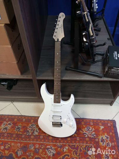 Электрогитара yamaha pacifica 012