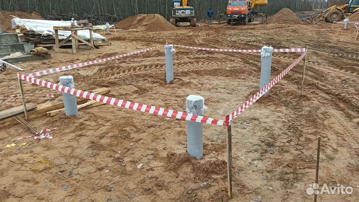 Фундамент винтовые сваи / Большой парк техники