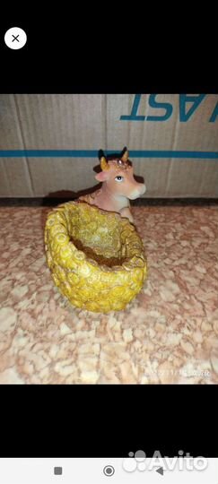 Статуэтка быка