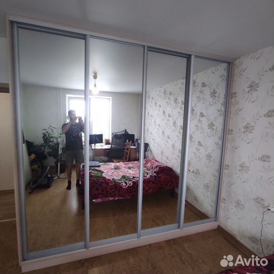 Двери купе для гардеробной / перегородки купе