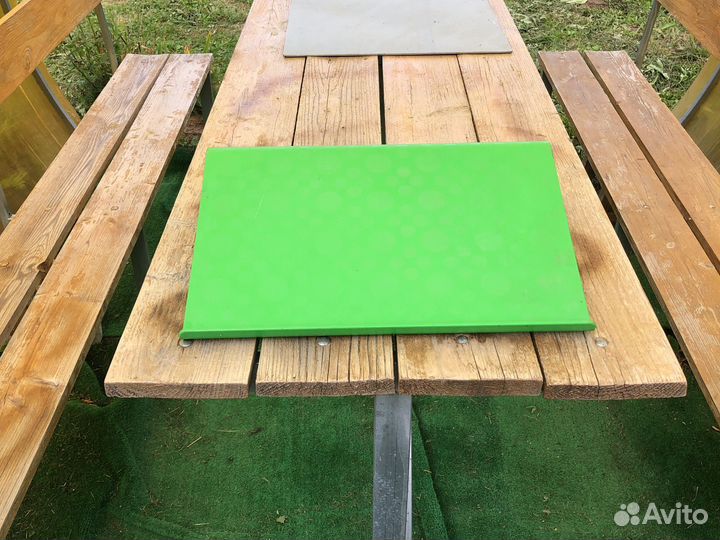 Подставка для ноутбука пластмассовая