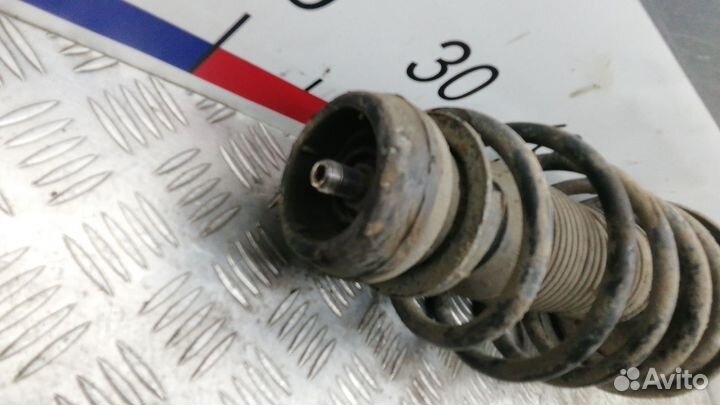 Стойка передняя Volkswagen Bora (A4) I (1998–2005)