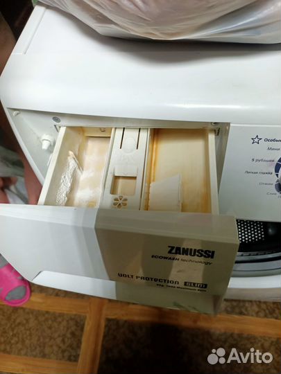 Стиральная машина на запчасти zanussi
