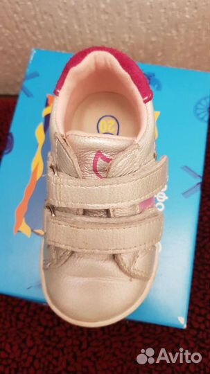Кроссовки для девочек