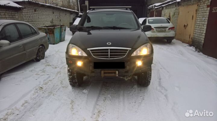 Передний бампер SsangYong Kyron Кайрон бензин