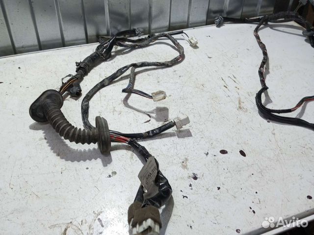 Проводка двери Nissan Almera N16