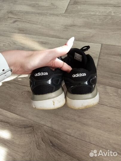 Кроссовки adidas оригинальные