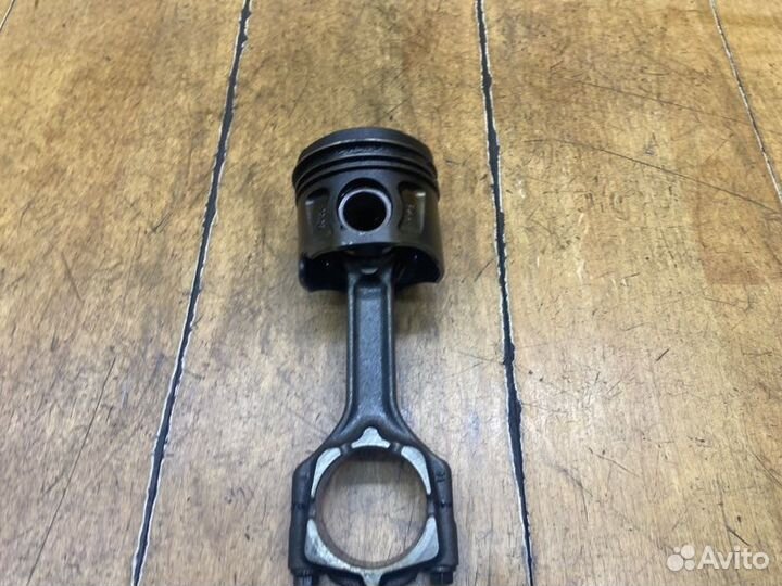 Поршень Opel Insignia A20DTH 2009