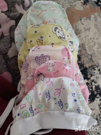 Набор чепчиков 5 штук