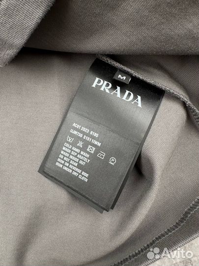 Футболка мужская Prada