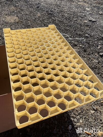 Лотки под куриные яйца для инкубатора