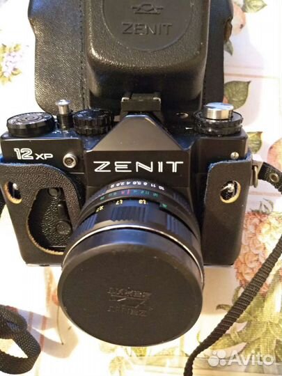 Пленочный фотоаппарат зенит