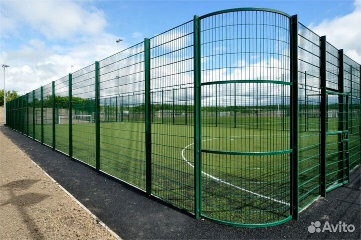 Забор из 3Д панелей для спортивных площадок