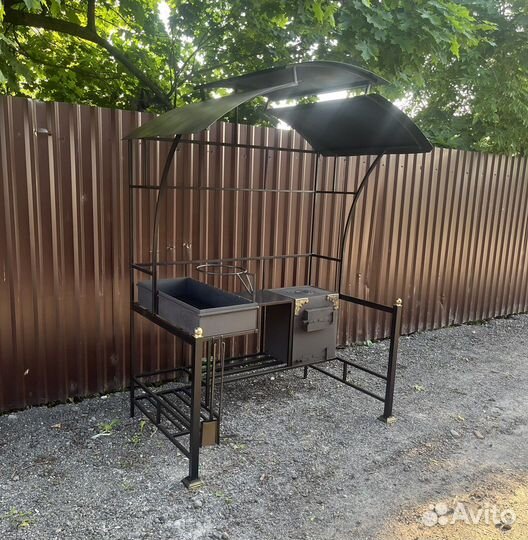 Мангал с крышей лофт