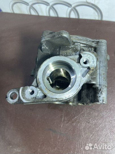 Вакумный насос шкода Окавия А5 1.8 tsi