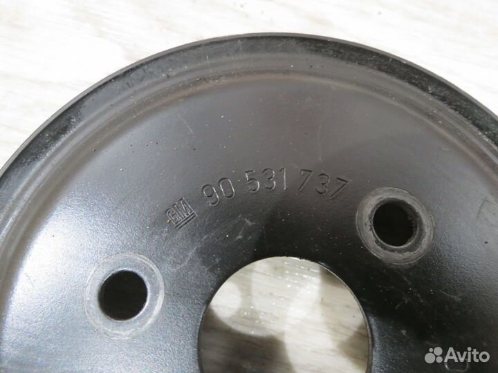 Шкив помпы Opel Astra J